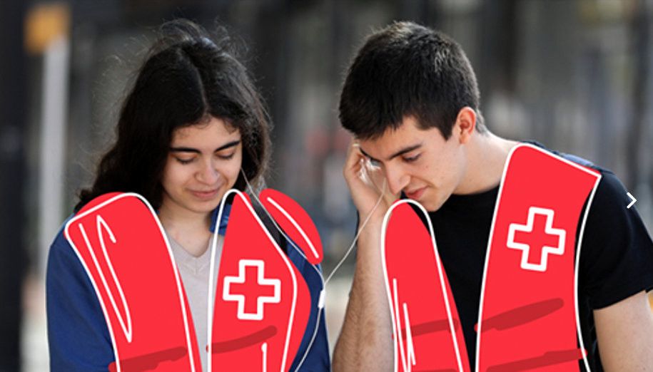 Personal voluntario de Cruz Roja