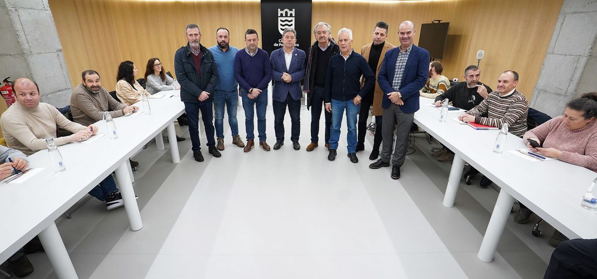 Cumbre de alcaldes y representantes municipales para tratar la sanidad pública en Pontevedra