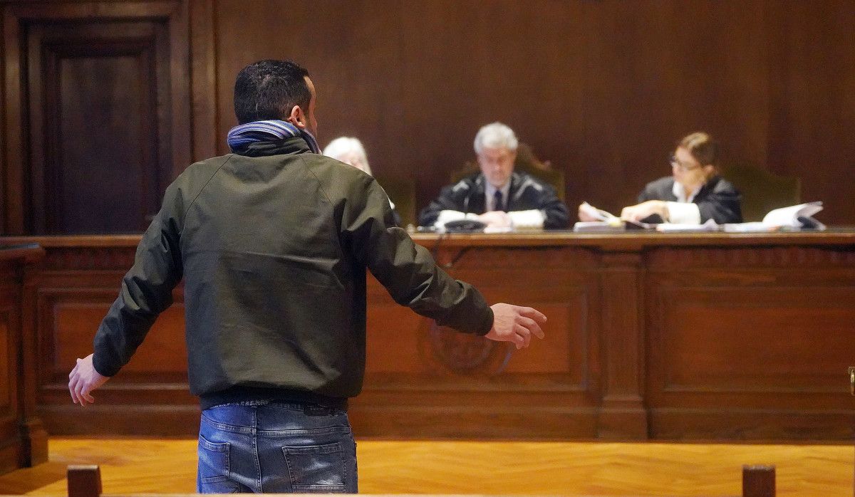 Alfredo L., acusado de tres delitos de homicidio por imprudencia grave