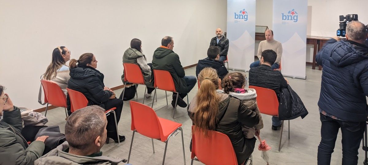 Reunión de Nestor Rego en Caldas de Reis