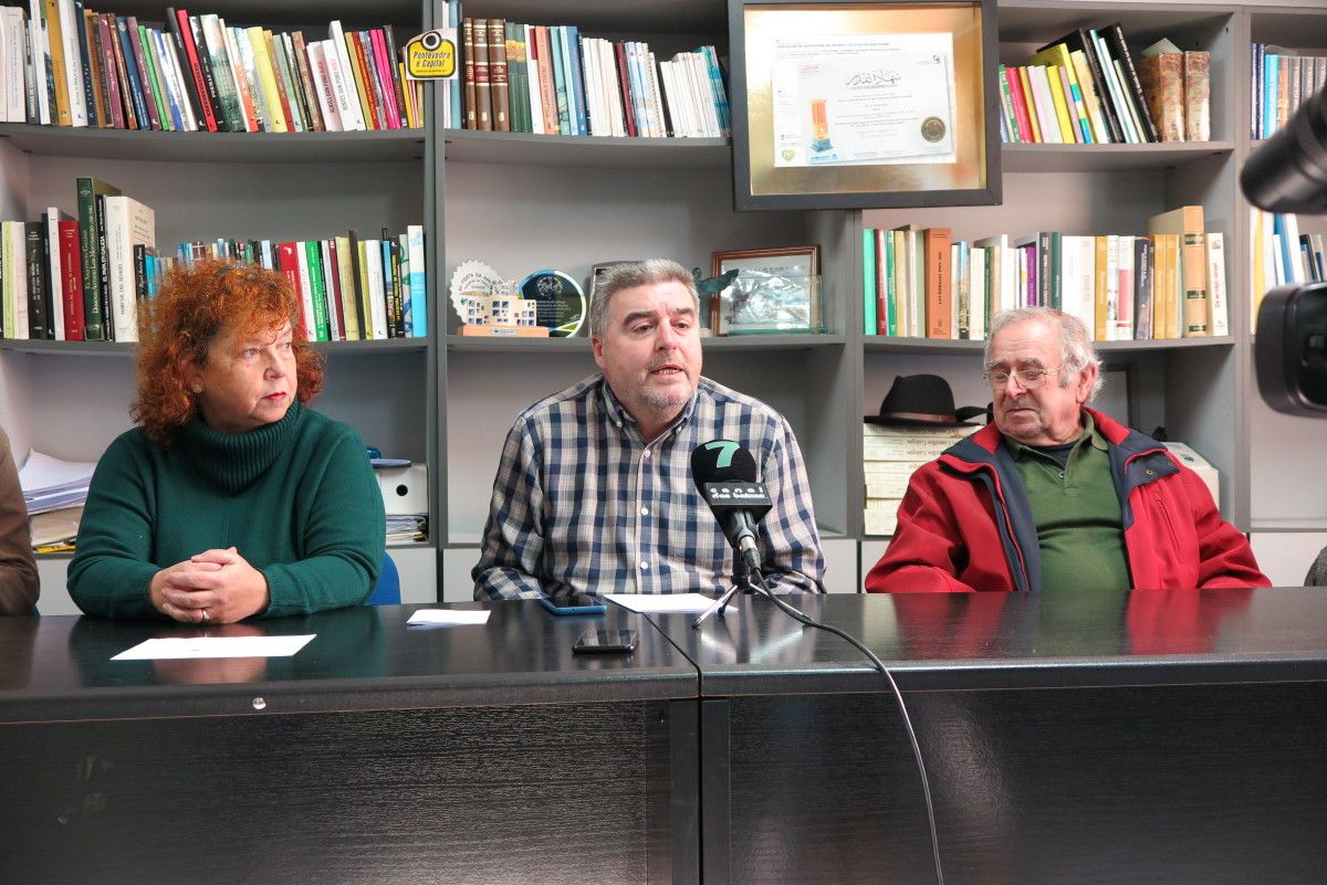 Rueda de prensa de la Federación de asociaciones vecinales Castelao