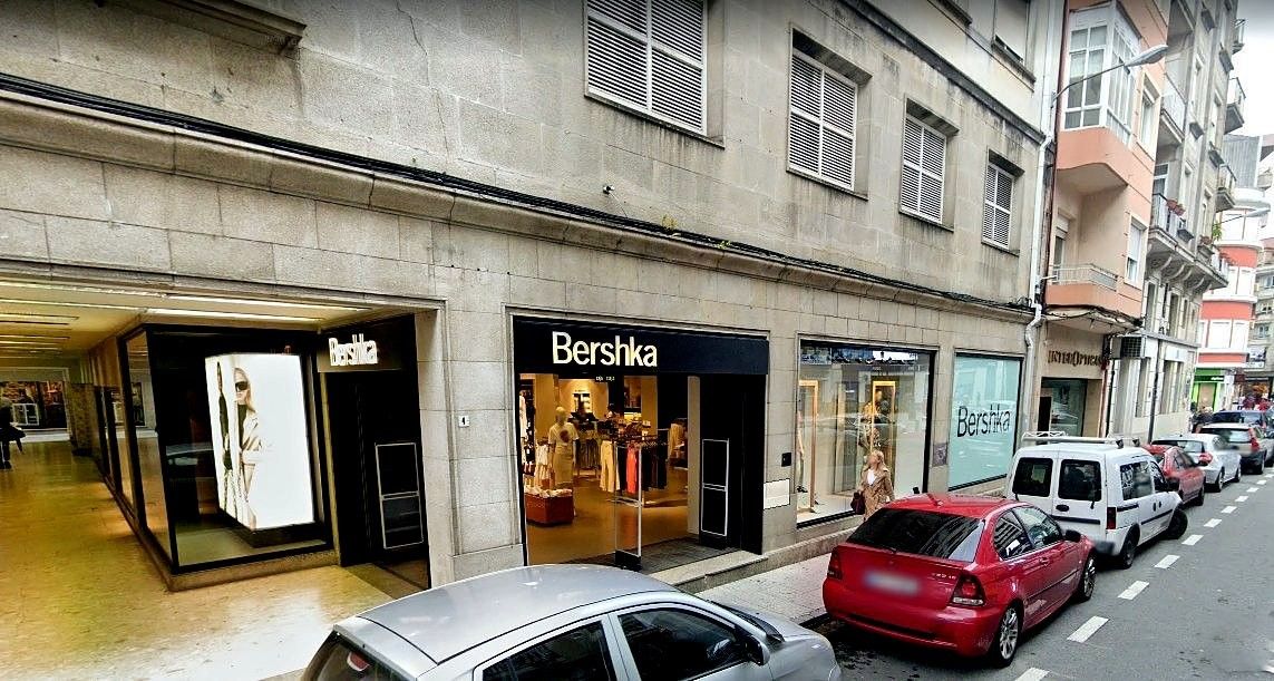 Tienda de Bershka en Arcebispo Lago, Vilagarcía