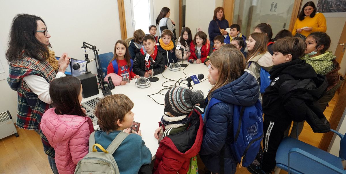Alumnos del CEIP de Marcón durante su visita a PontevedraViva