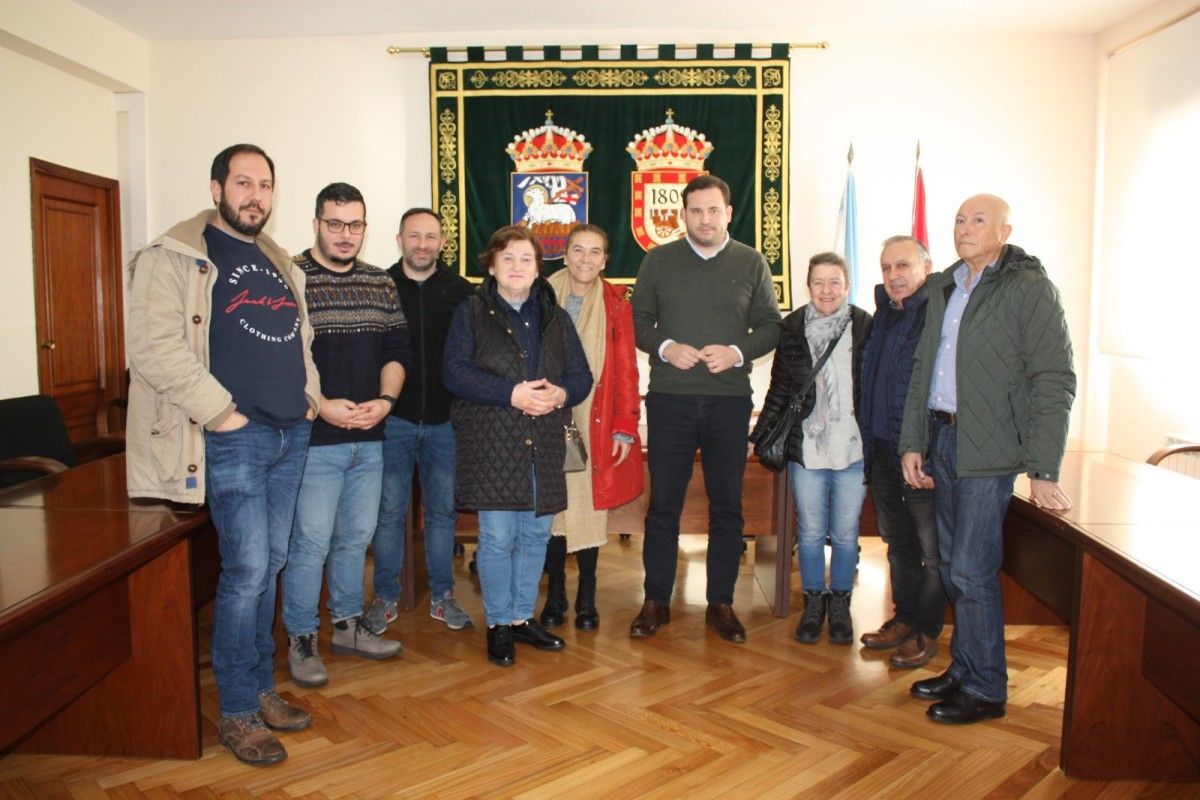 Reunión de Jorge Cubela cos representantes dos colectivos sociais