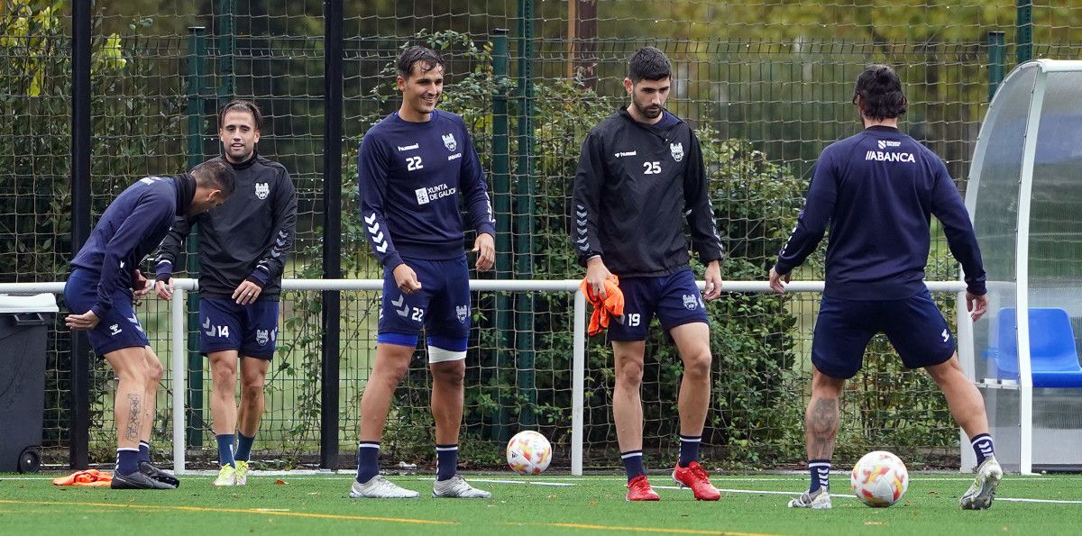 Adestramento do Pontevedra na Xunqueira
