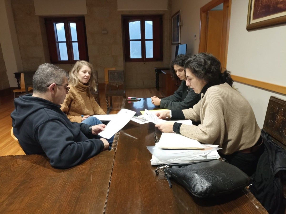 Reunión do Concello de Poio con responsables da Asociación Amigos da Canceira