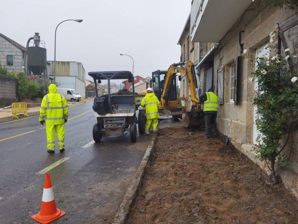 Traballadores en Cuntis