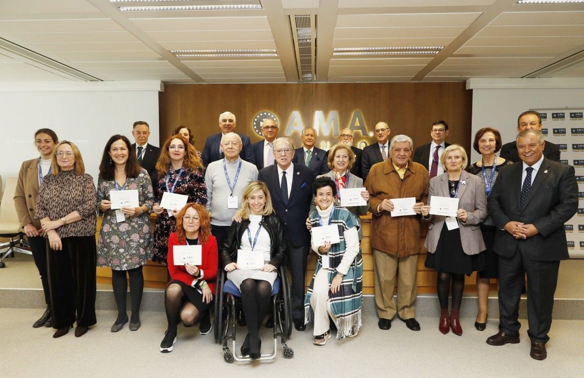 Representantes de las entidades galardonadas en los IX Premios Mutualista Solidario de la Fundación A.M.A.