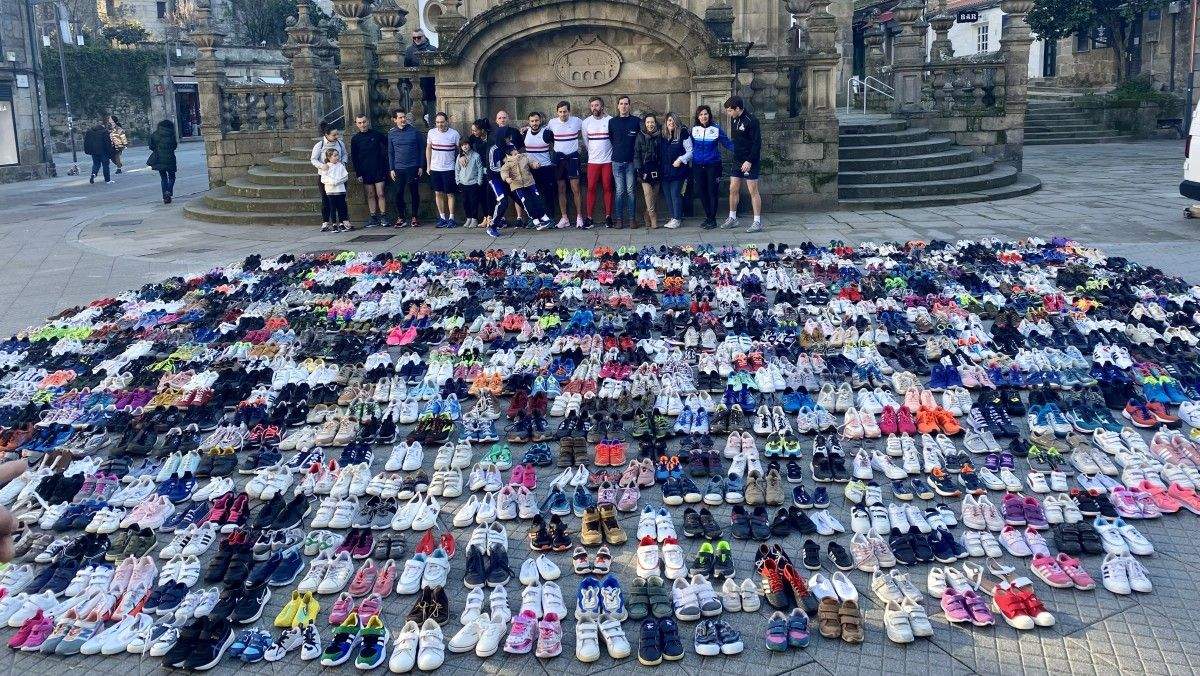 Zapatillas recollidas por 'Pontevedra Corre X Guinea'