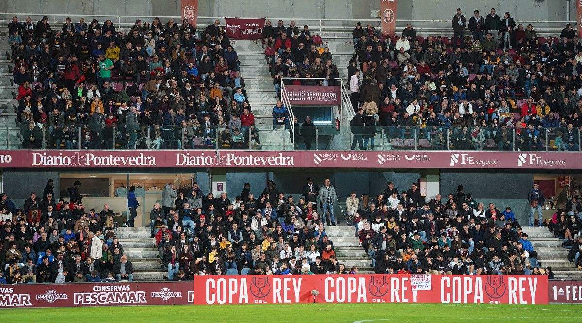 Partido de Copa do Rei entre Pontevedra e Mallorca en Pasarón