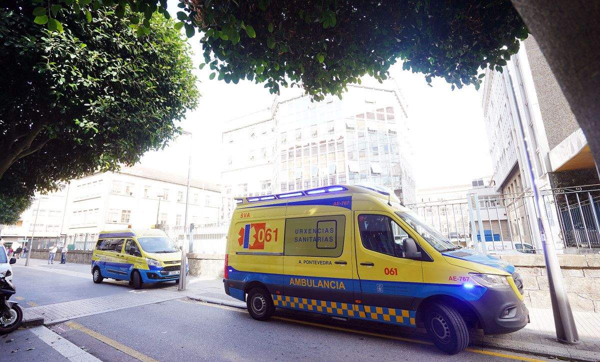 Dúas ambulancias