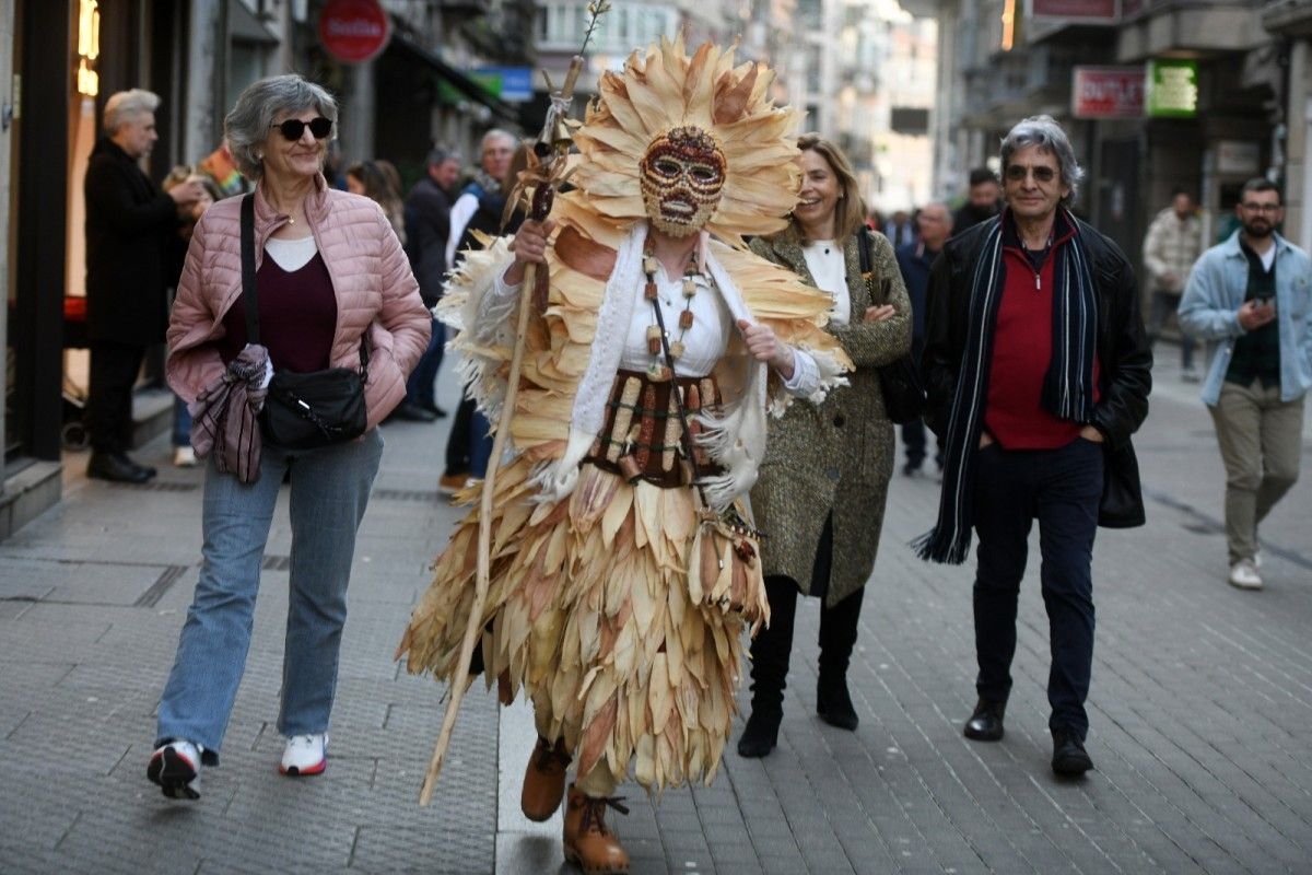 Os follateiros de Lobios saen a faldricar pola Boa Vila