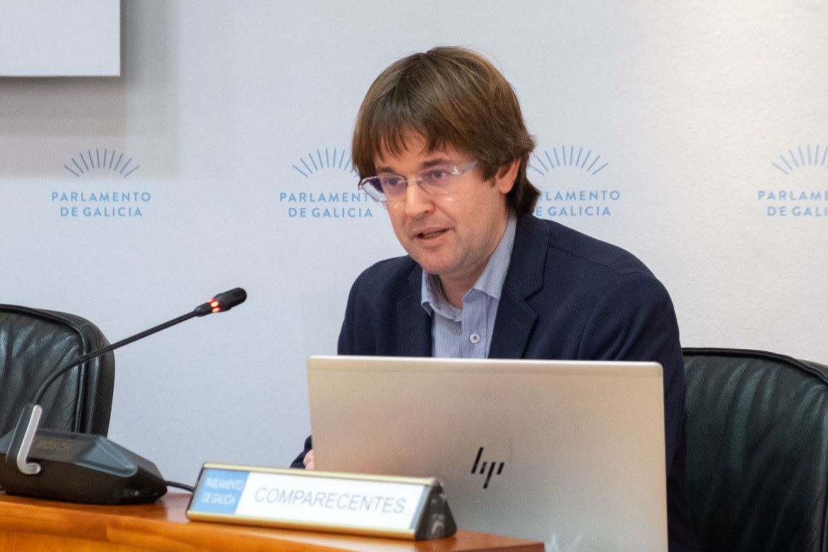 El director de la Axencia Galega de Infraestruturas, Francisco Menéndez