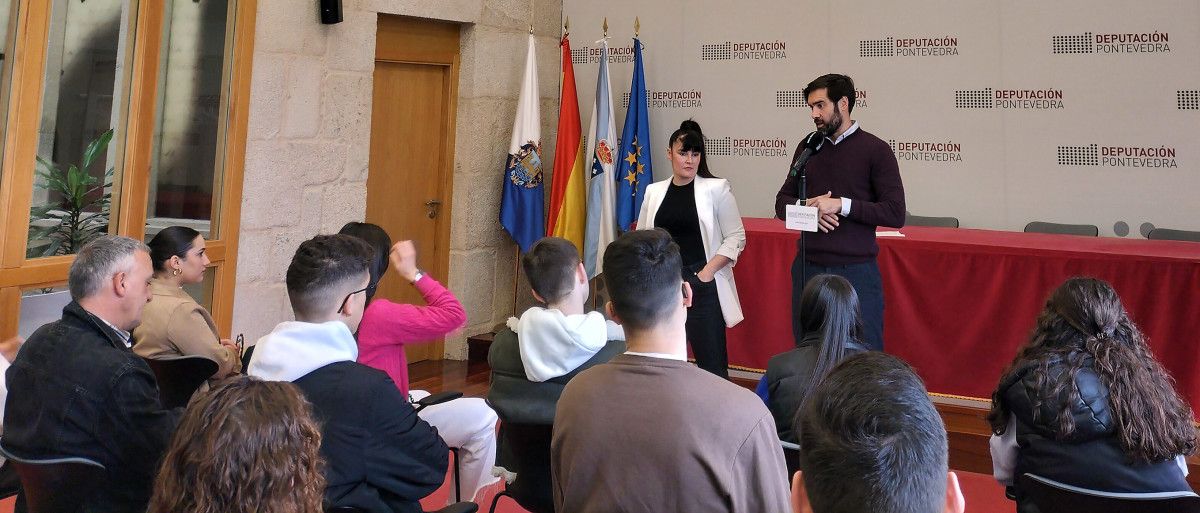 Acto de recepción dos taekwondistas pontevedreses