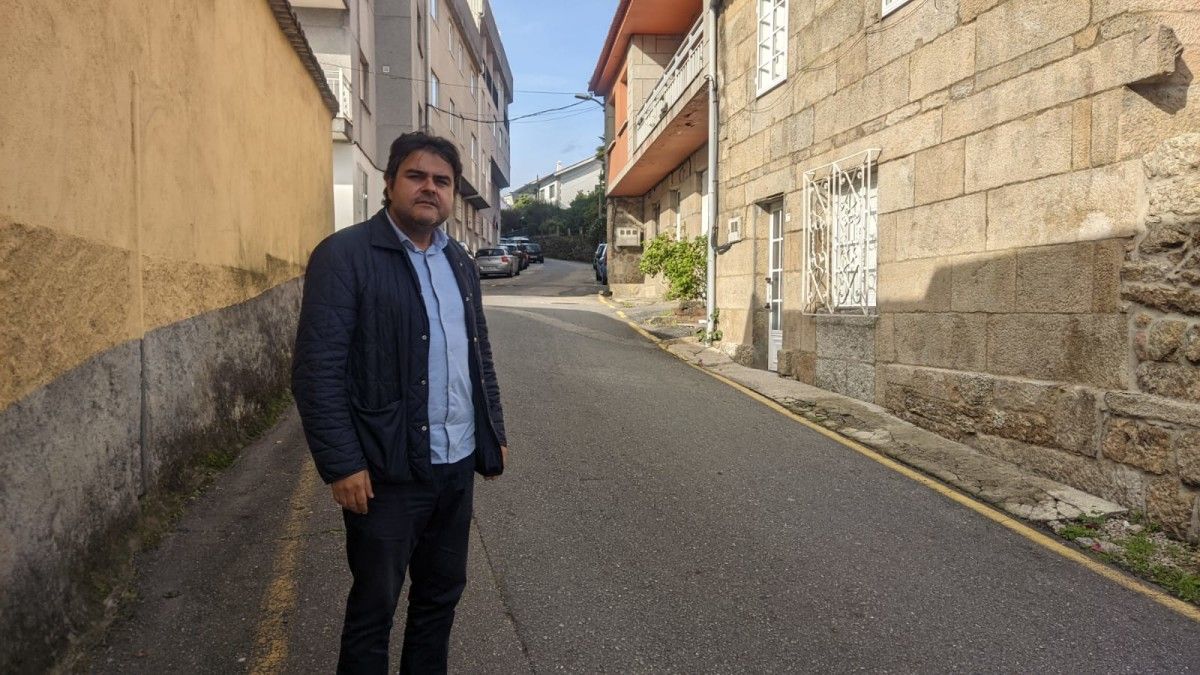 El concejal Gregorio Agís en la zona de San Salvador