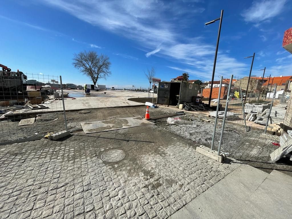Obras en la Praza do Regueiro