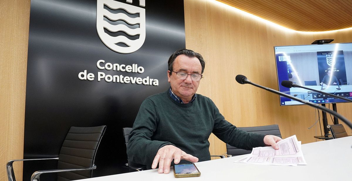 Raimundo González