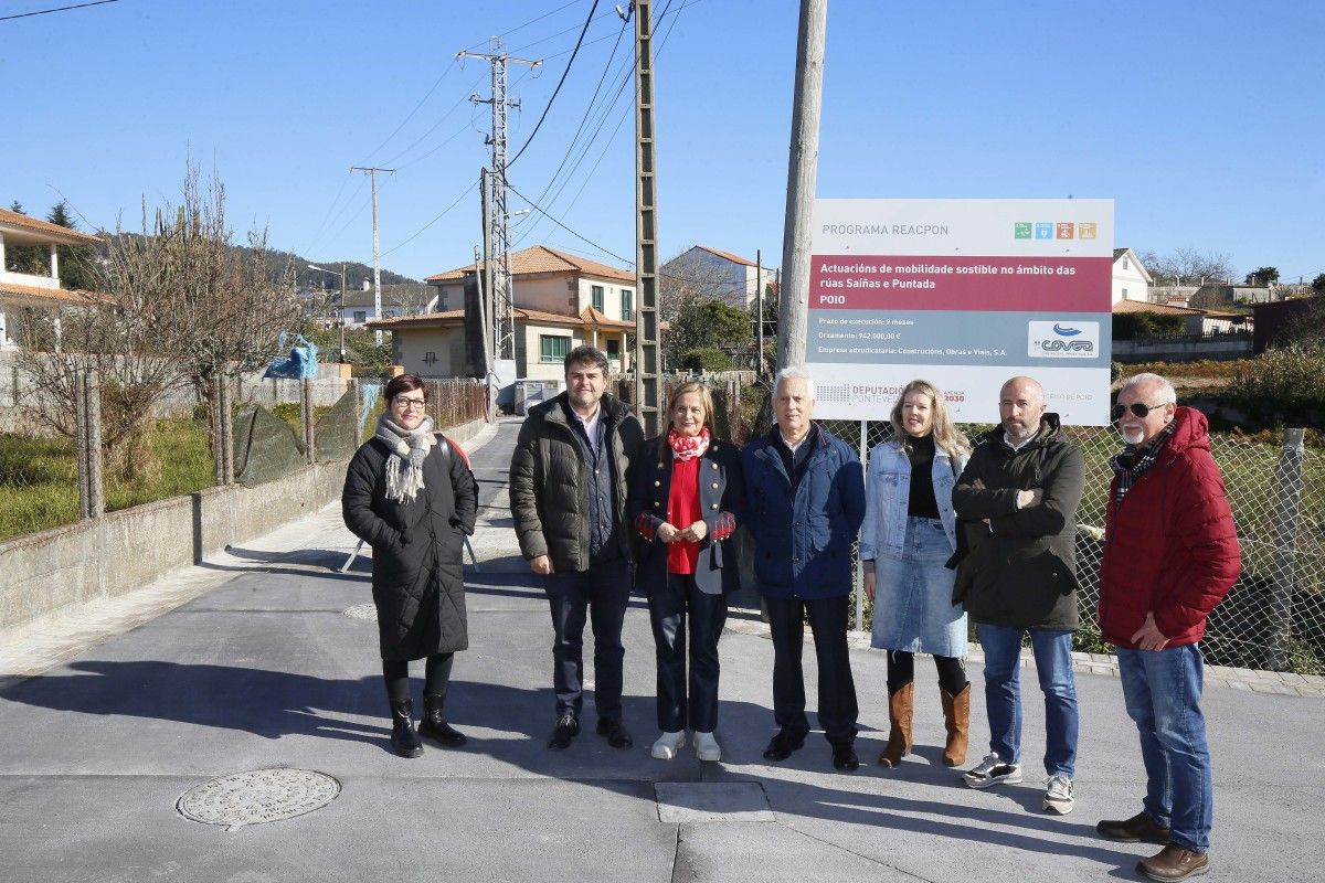 Visita de Carmela Silva á obra das rúas Saíñas e Puntada 