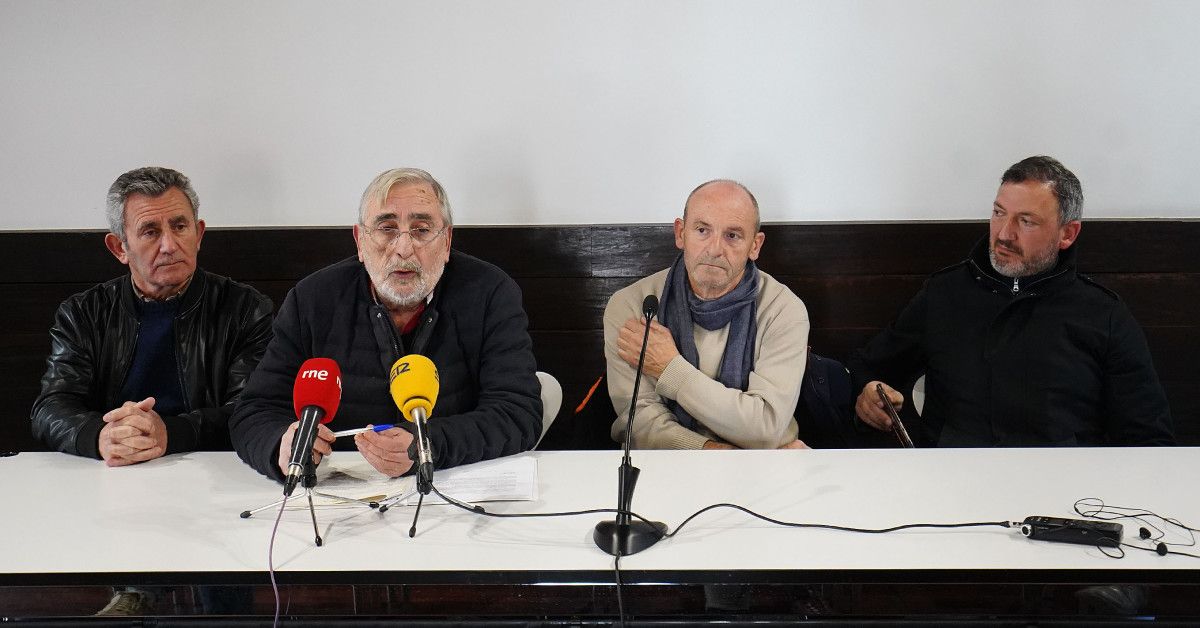Presentación da campaña contra "el intento del PP de privatizar el monte comunal"