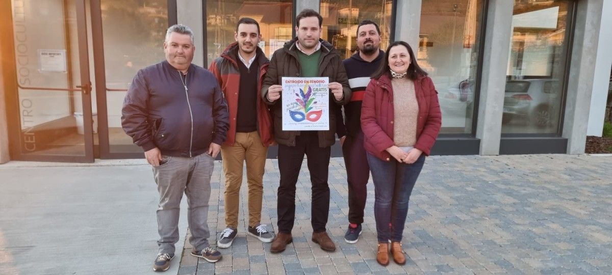 Presentación de Jorge Cubela e da Comisión de Festas da programación do entroido 