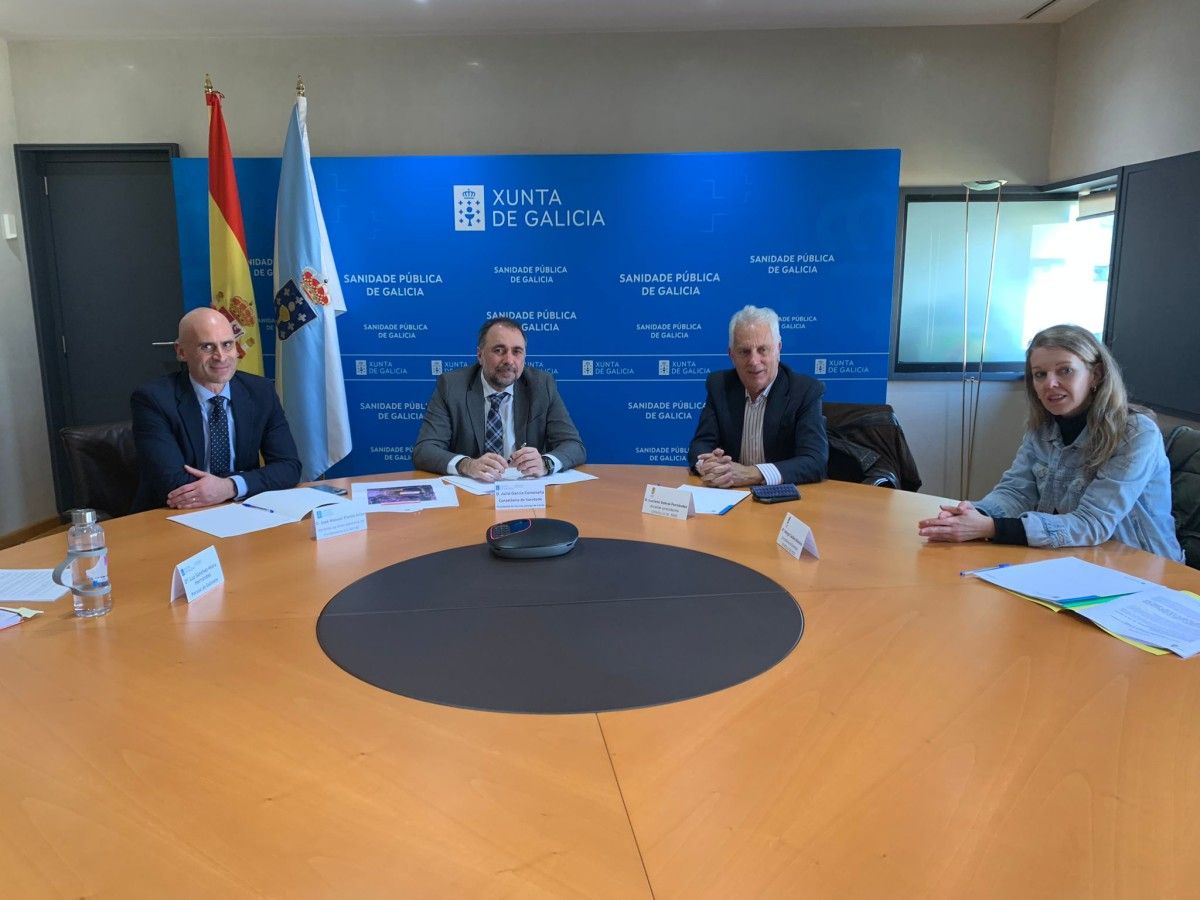 Reunión del conselleiro de Sanidade con el alcalde de Poio