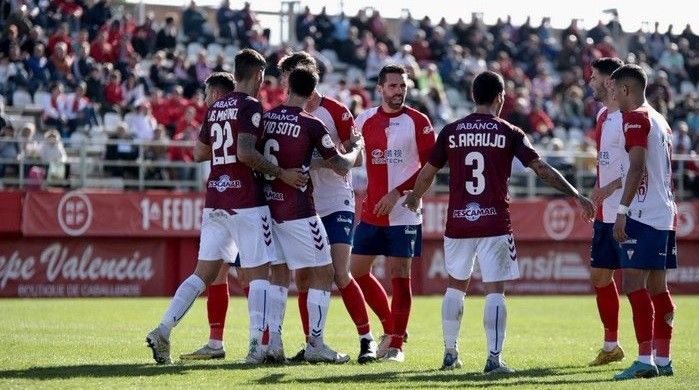 Partido de liga entre Alxeciras e Pontevedra no estadio Nuevo Mirador