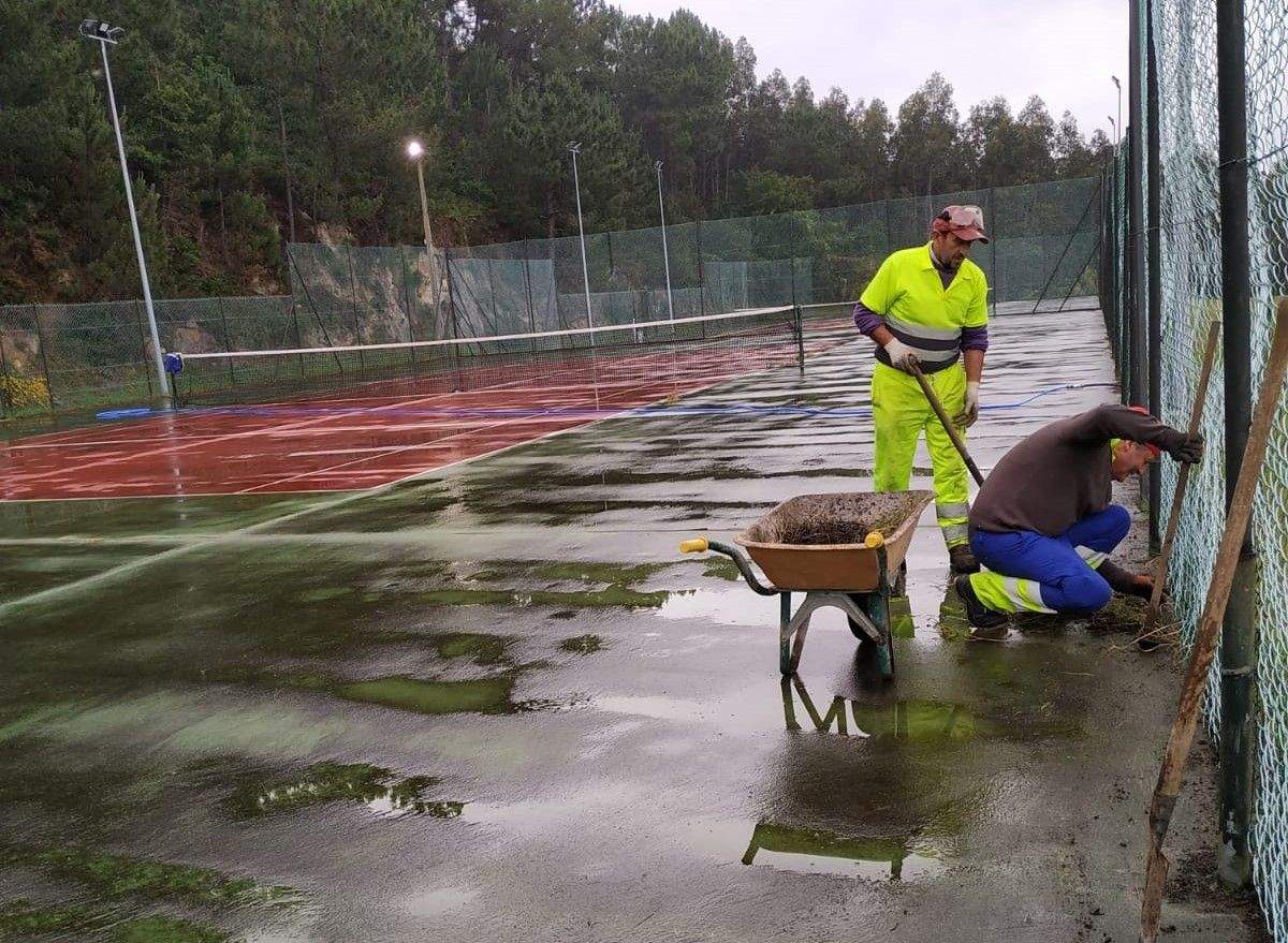 Trabajos en las pistas de Monte Baldío