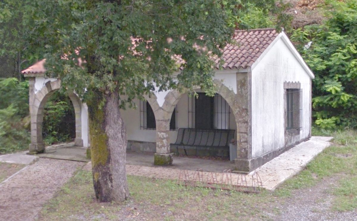 Futuro albergue de la Vía Mariana junto a la playa fluvial de A Chan de Carballedo