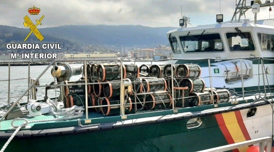 Nasas incautadas por la Guardia Civil en Mogor