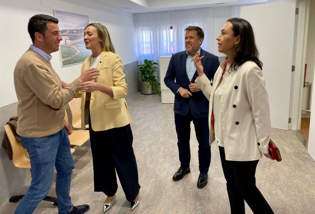 Visita al centro de día para personas mayores de Marín