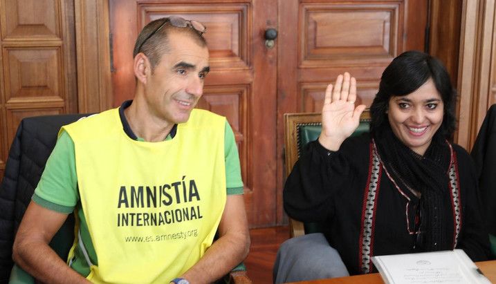 La investigadora, docente y activista por los derechos humanos Massouda Kohistani 