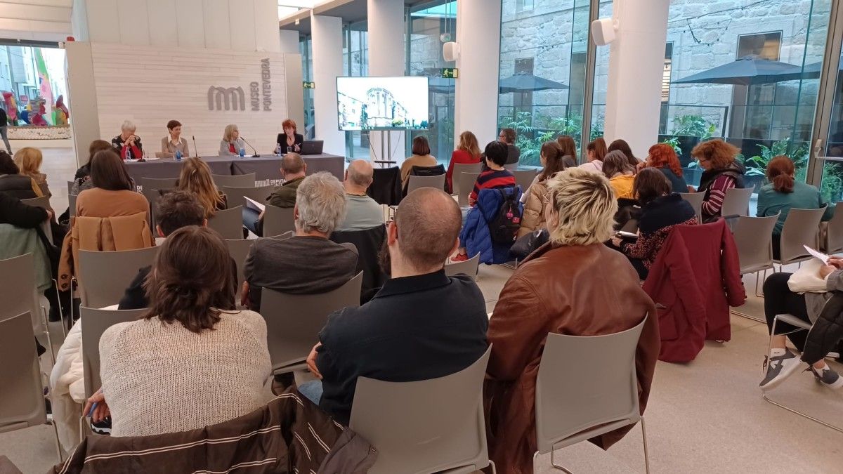 Seminario 'Museos, feminismos, canon' no Edificio Castelao