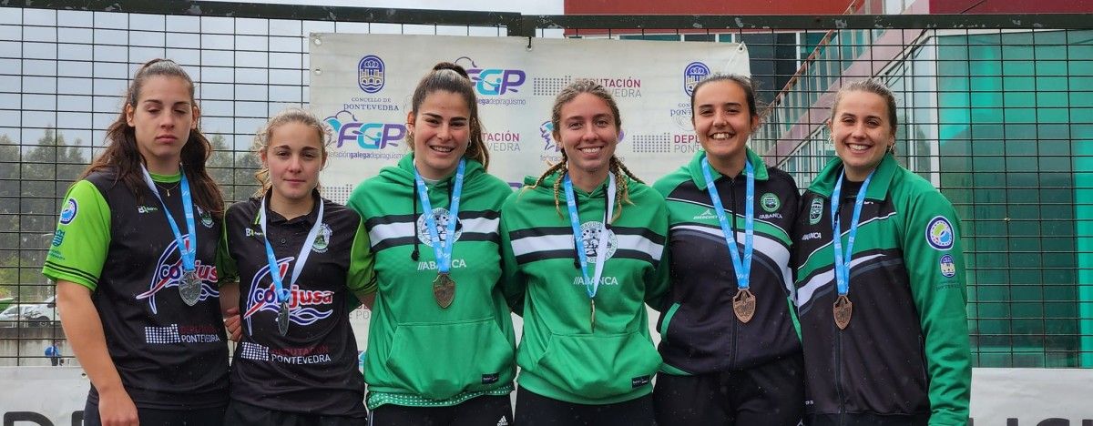 Podio K2 sénior femenino de la I Copa Galega de Sprint 2023