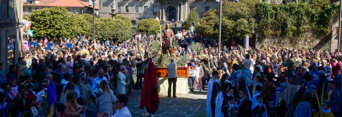 Domingo de Ramos e procesión da 'Burriña'