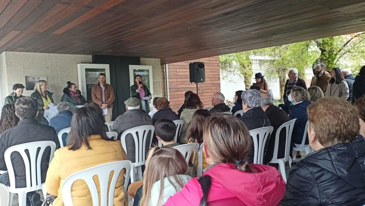 Reunión sobre parques eólicos en Campo Lameiro Reunión sobre parques eólicos en Campo Lameiro