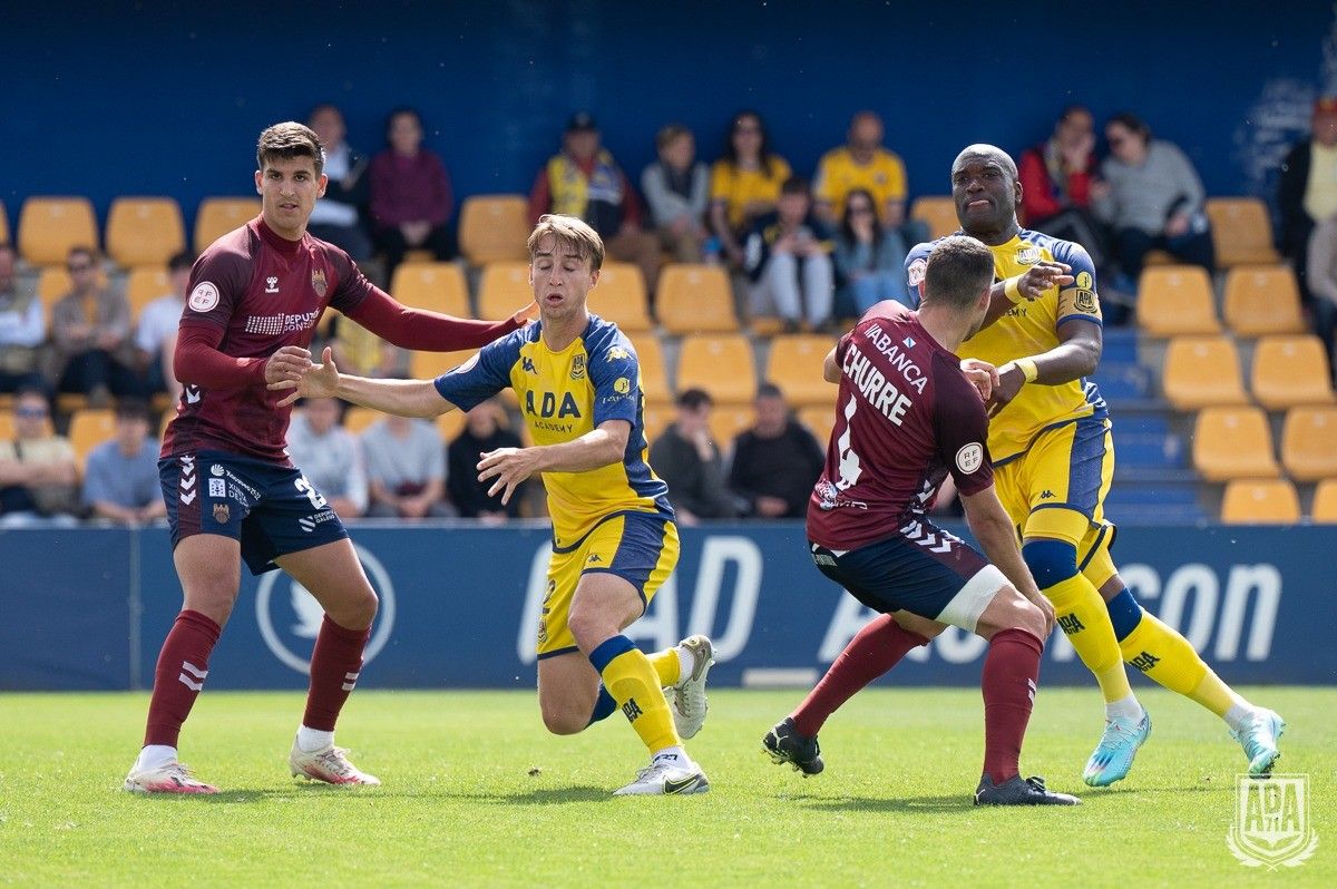 Partido entre Alcorcón e Pontevedra en Santo Domingo