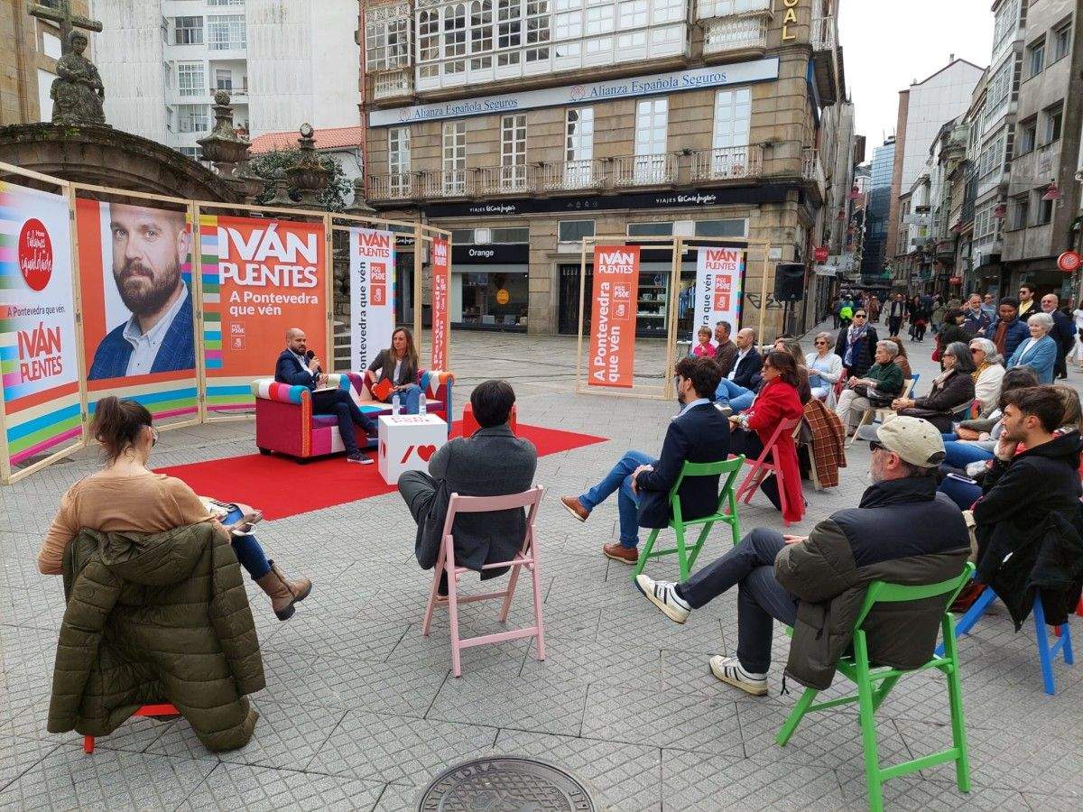 Acto 'Hoxe falamos de... Igualdade' do Partido Socialista de Pontevedra