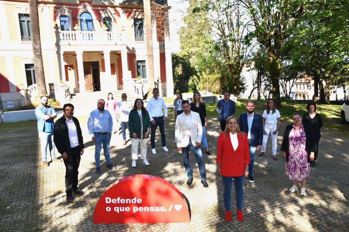 Encuentro de Carmela Silva, presidenta del PSdeG, con representantes socialistas en el Pazo de Besada