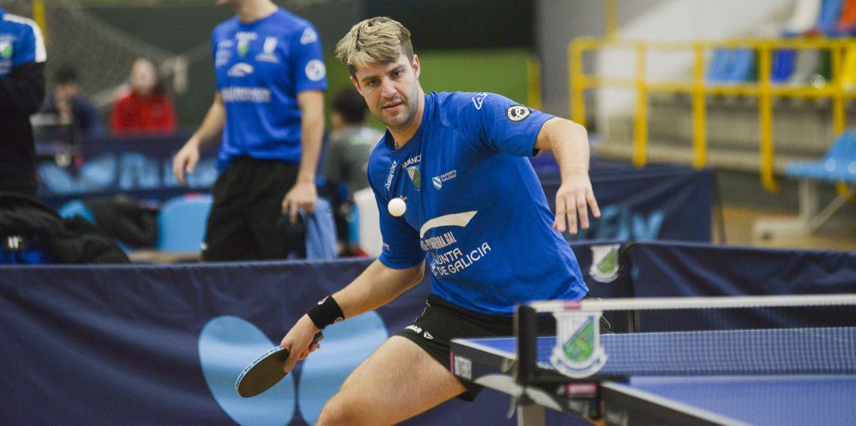 Partido de Superdivisión Masculina entre el Tenis de Mesa Monte Porreiro y el L'Escala
