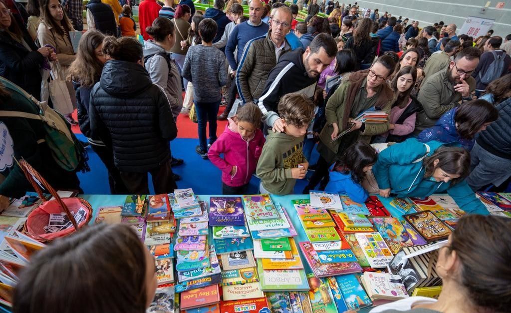 Actividade para trocar libros no Salón do Libro