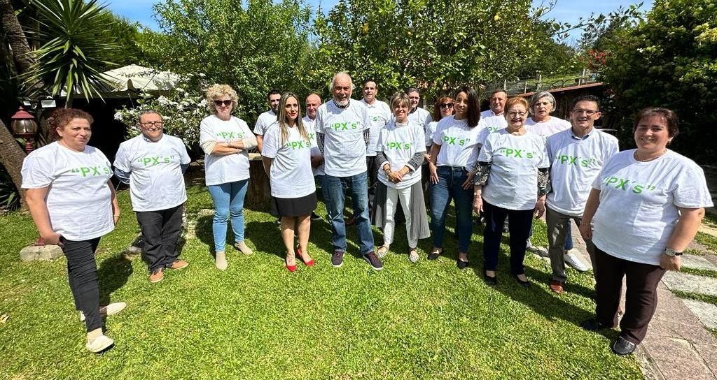 José Antonio Landín, no centro, na presentación da candidatura de Xuntos por Barro