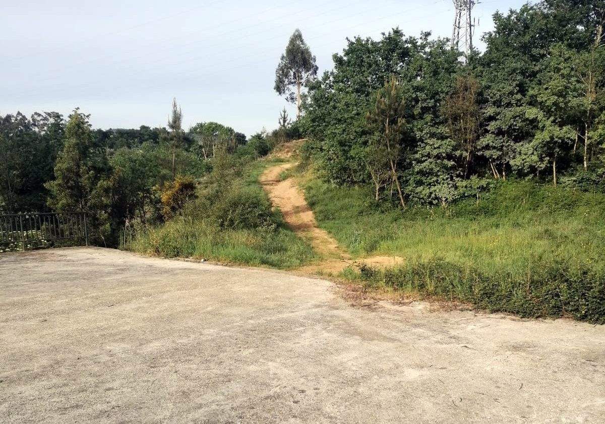Lugar onde se proxecta o novo viario de Valbón en Barro