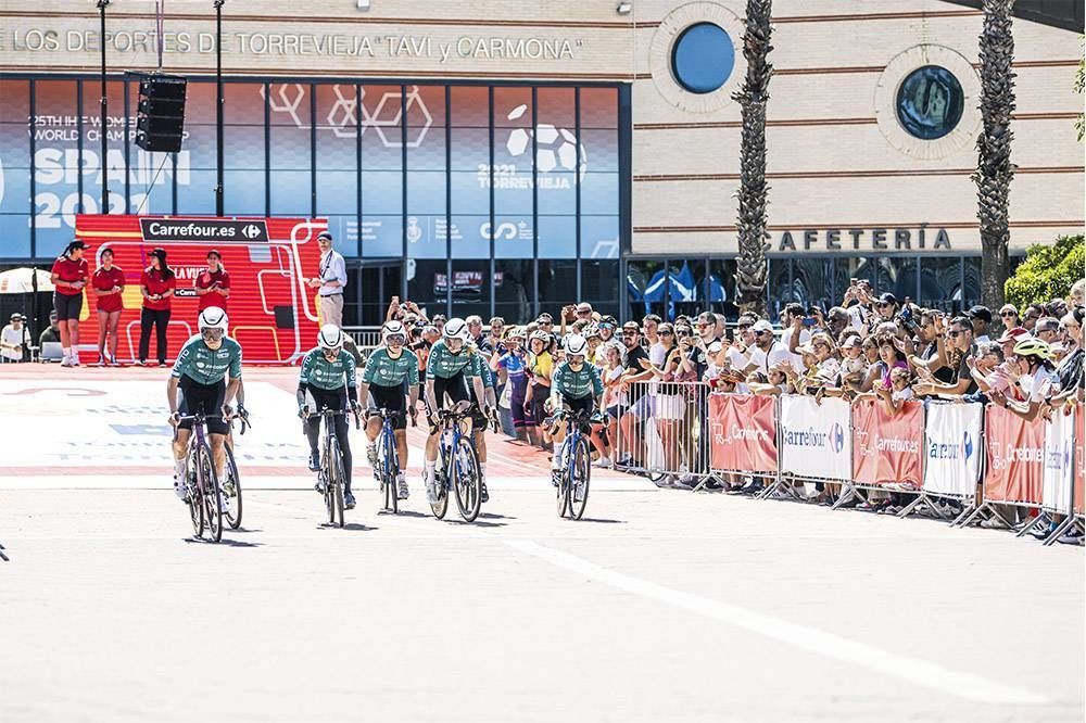 O Farto-BTC na contrarreloxo por equipos da primeira xornada de La Vuelta, en Torrevieja