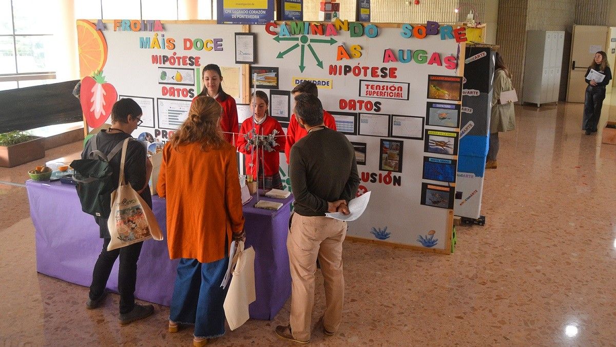 Feira final de Pontenciencia