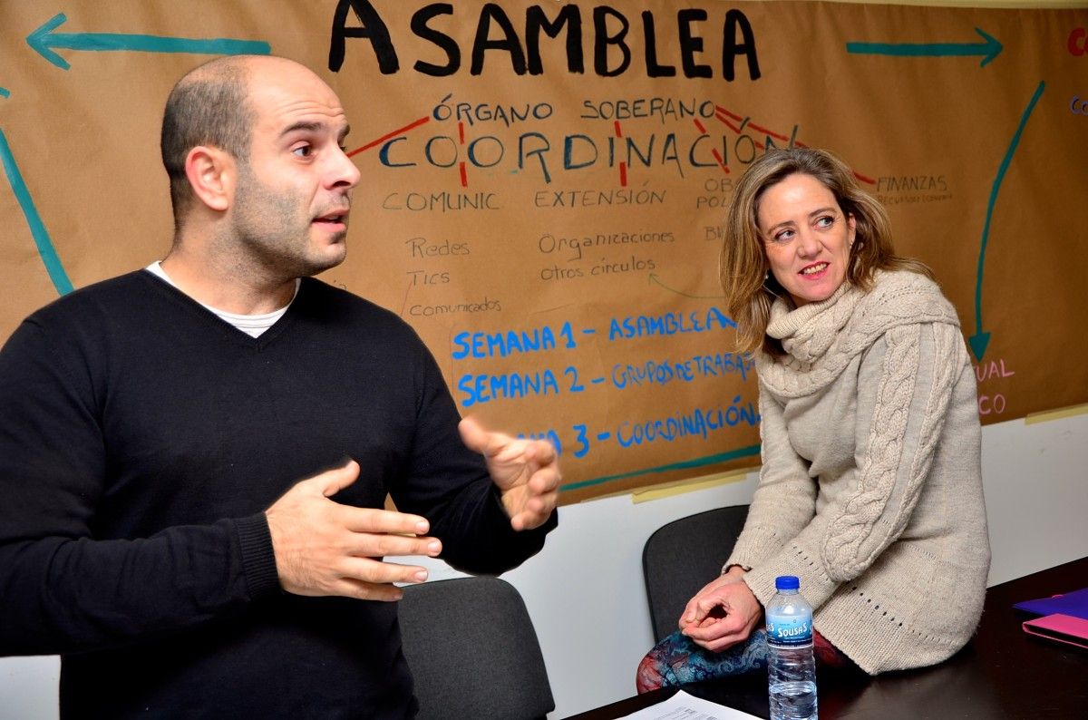 Marcos Fontán y Marta Díaz, miembros del Círculo Podemos Pontevedra