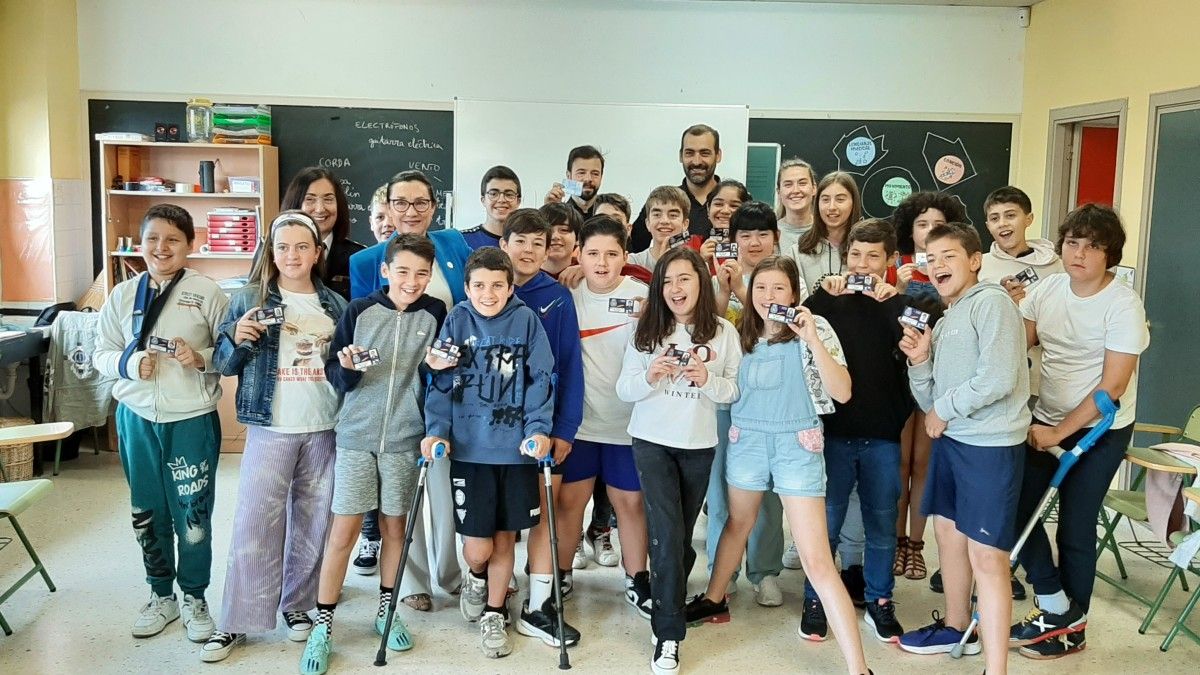 Escolares de Salcedo reciben los carnés de “ciberexpertos”