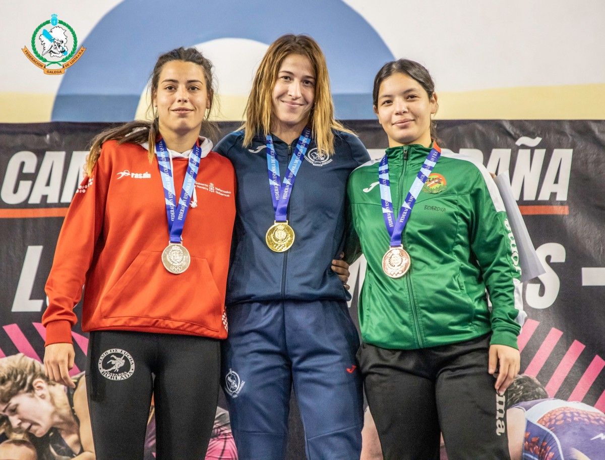 Lydia Pérez, en el podio del Campeonato de España Sénior de Luchas Olímpicas