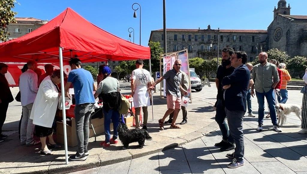 Carpa del PSdeG-PSOE en la Praza da Ferrería