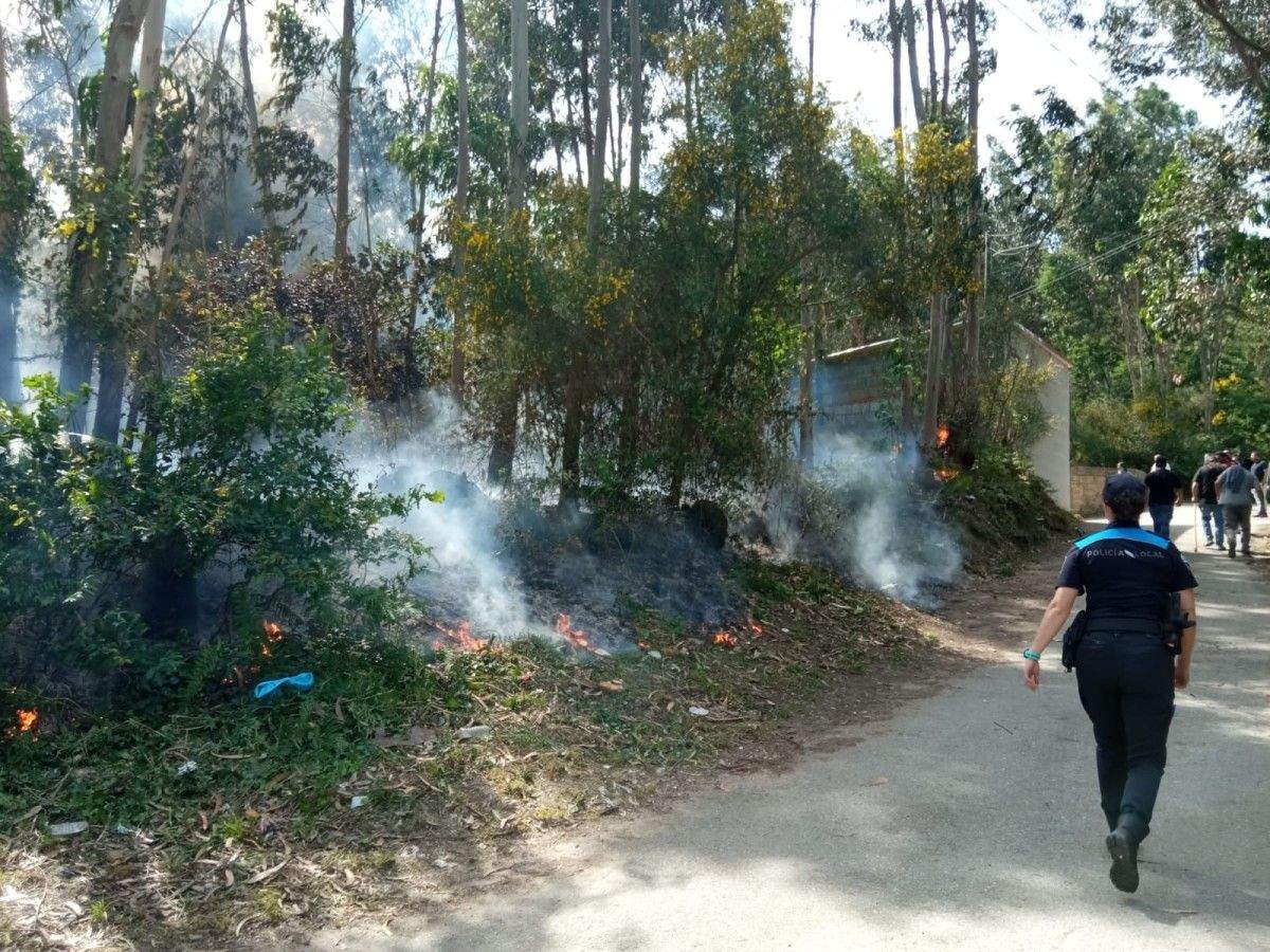 Incendio forestal en O Vao de Arriba