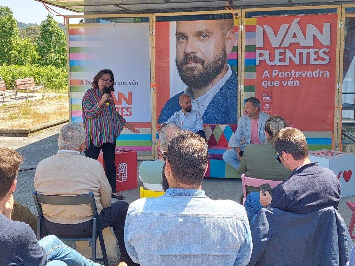 Mitin de Iván Puentes, Marcos Rey y Maica Larriba en Xeve